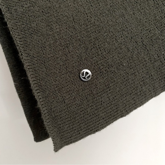 Lululemon Wool Be Cozy Poncho in Dark Olive One Size - Picture 4 of 6